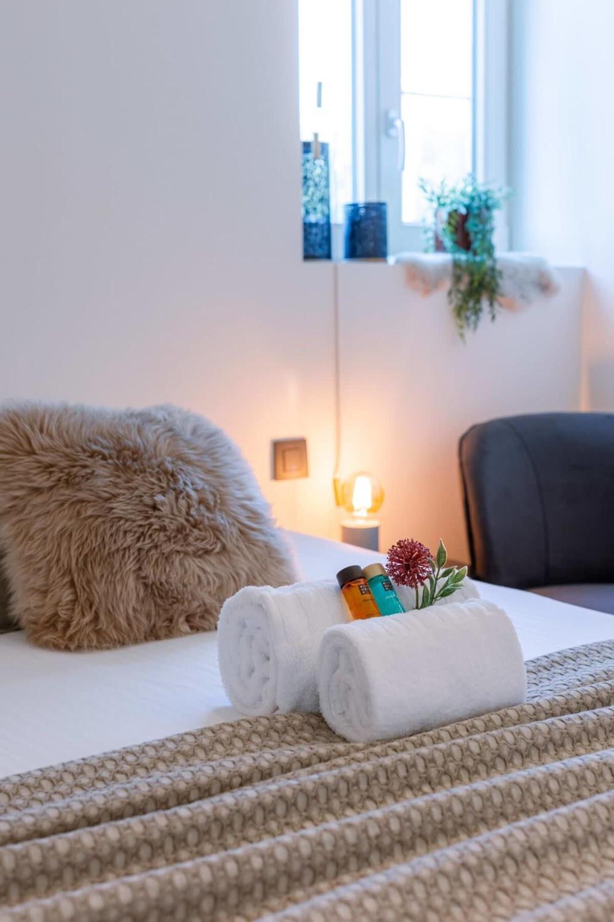 Huswell - Quick - Lovely Double Room At Ranch De Blauwe Zaal Brujas Exterior foto